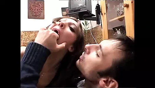 Alexa Grandi'nin küçük götü için derin anal aşk