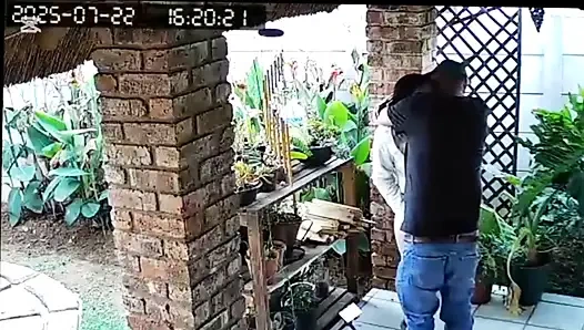 Aldatılan patron mastürbasyon yaptığı sürtük karısını sikmemi istedi