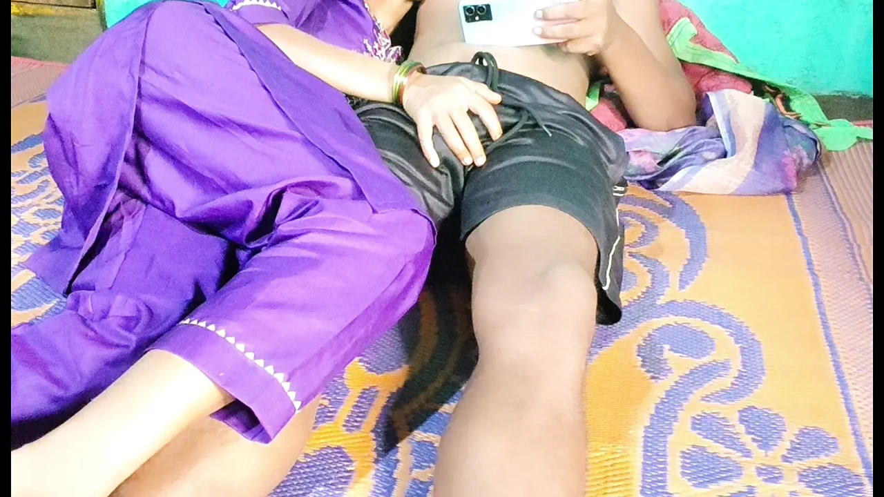 Premium A Cute Hottest Girl And Her Boyfriend Was Watching Sex Videos While She Was Movement For Fucking With Him Feat Graju Village Indian Deep Throat Closeup Hd Porn (Latest) - Singapore Special