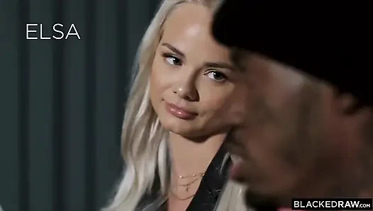 Blackedraw doyumsuz elsa jean 2 büyük zenci tarafından sikiliyor
