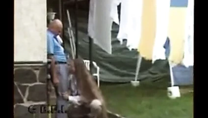 Fransa'da bir köyde yaşlı adam