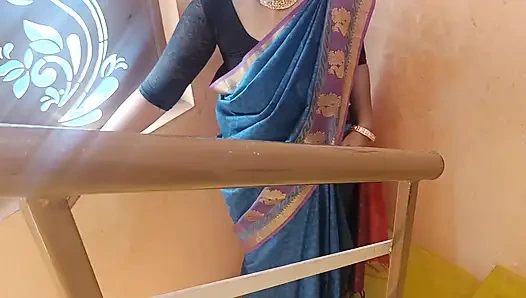 Merdivenlerde aldatan ev hanımı romantizmi