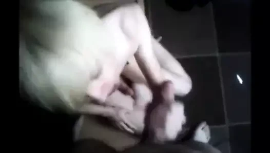 Alman emo emme horoz ve içecekler boşalmak