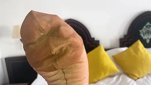 Vgq1 beyaz kuşaklı teyze Sandra, rht çoraplar ve elbisesi