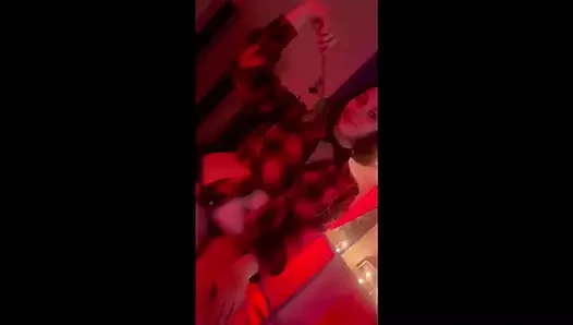 Daisy_stones videosu