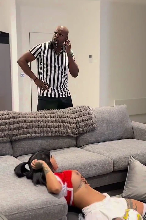 Aaliyah Yasin ve Yasmina Khan.football vs rugby festivali