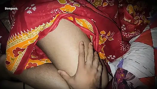 Desi teyze ko Raat ko Choda ile Choda ile ghar per nahi tha