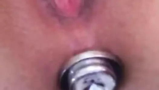 Sub Anne: Plug im Arsch.