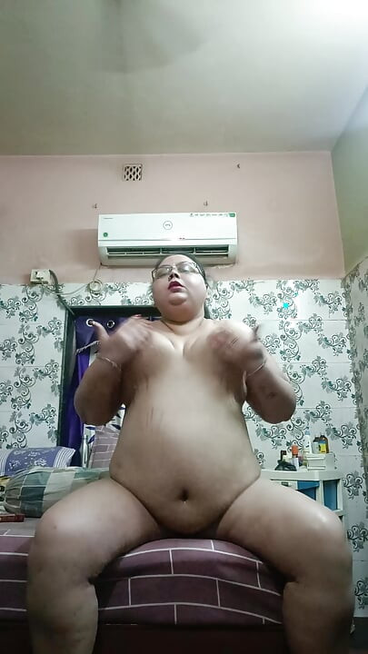 Mumy ki bardi gand