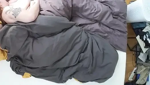 Sabah beni hamam şekilde sikmesine izin verdim, ta ki derinlemesine boşalana kadar