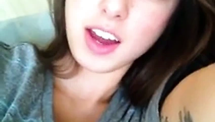 Çok tatlı (yarı Filipinli)