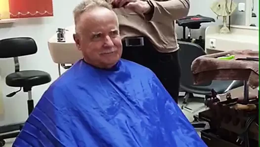 Alman - mastürbasyon yaptığını düşünüyor