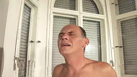 Aşık busty ev kadınları (tam film)