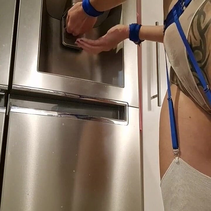 Kendimi xxl dildo ile sıçratıyorum!!
