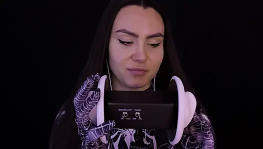 Asmr kulak yalayan örümcek kız cosplay