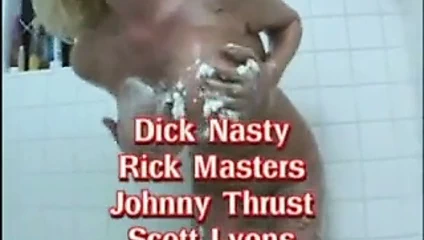 Dicke titten içinde dessous