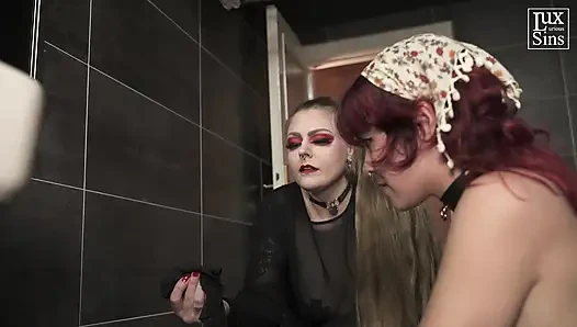 Külot koklayan hizmetçiyi eğitiyor: sahibe Selina Morgan tarafından yakalandı