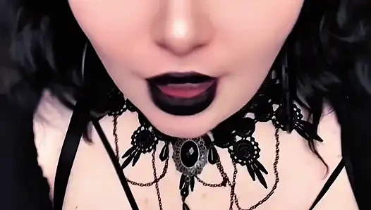 Gotik iri güzel kadının büyük zenci yarağının üremeye ihtiyacı var