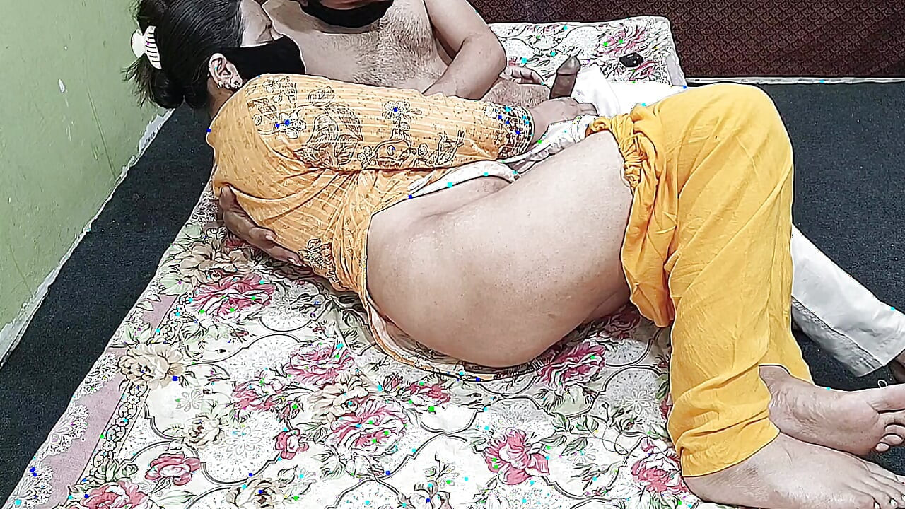 Indian Desi Aunty Ko Chod Kay Bohat Maza Aaya Aunty Lund Gand Mai Dal Ke Upar Beth Gayi Hindi Audio