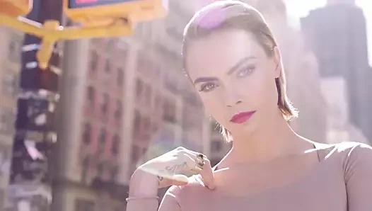 cara delevingne pub dior