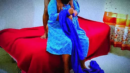 Mısırlı ateşli üvey anne rol yapma sert seks seviyor, bugün oyunculuk yapmak istiyor ve bugün üvey oğluyla farklı tarzda seks yapıyor