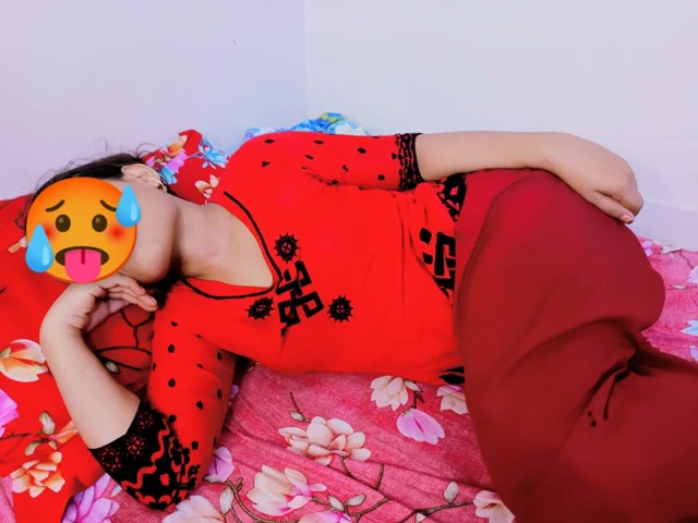 I found my older stepsister alone in an empty house and fucked her