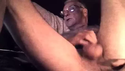 Büyükbaba inme üzerinde web kamerası