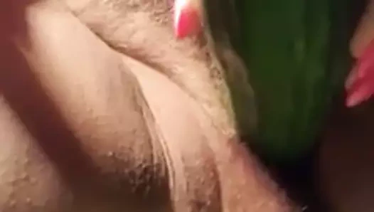 Patrizia und die Gurke