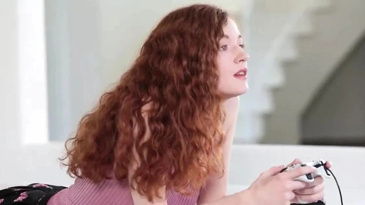 Abbey yağmur kızıl saçlı, genç, 18 yaşında