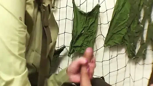 Dövmeli ve pirsingli - pirsingli ve dövmeli alt ve emo hatunlar