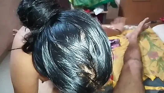 Hintli ev hanımı kocasının penisini emiyor ve yalıyor