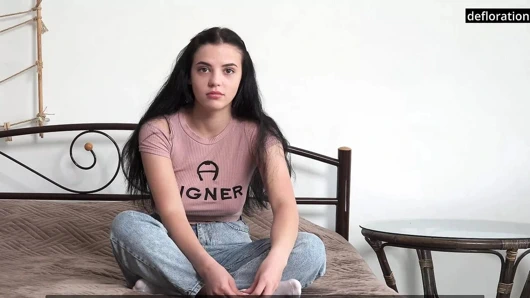 Megan winslet ilk kez sikikleri ve bekaretini kaybeder