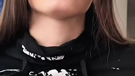 HEIßEs teen 18+ brünette gibt hardcore, schlampigen blowjob, bis mein schwanz nicht mehr in pOV nehmen kann