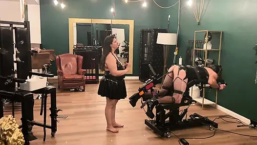 Fetiş çatı katları tv kölesi ile sert anal seans bölüm 3-4.