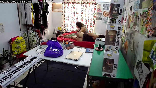 Tombul ve büyük göt eş içinde oda