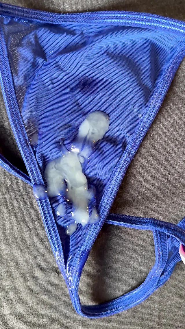 Karısının külotlarına boşalma 22