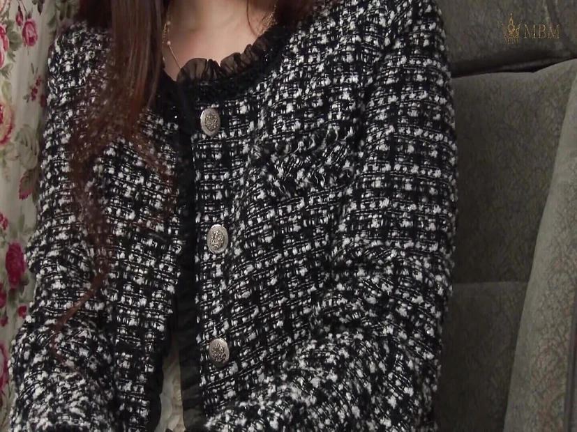 Жена знаменитости, которая пришла поблагодарить You.it превращается в грязную жену, которая хочет кальмар с электрическим массажем