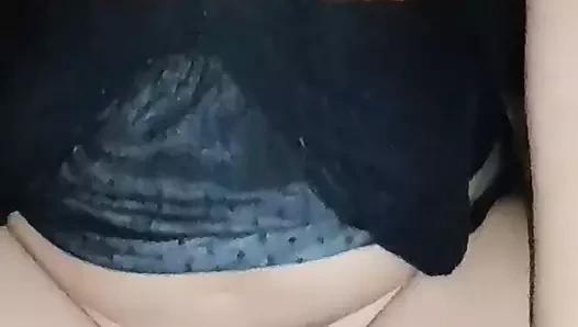 Sandalye sikme ile boşalmak fışkırtma