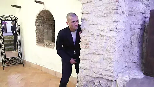 Sevimli inek kız - sert sikiliyor