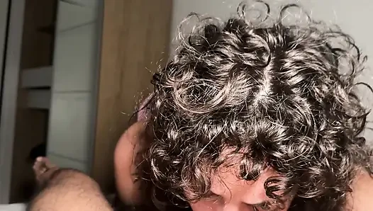 Ben mahvolana kadar beni sikiyor