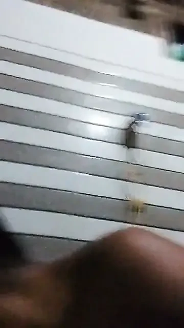 Müdür Shithin'in Eşcinsel Cezası Tuvalet Oyunu