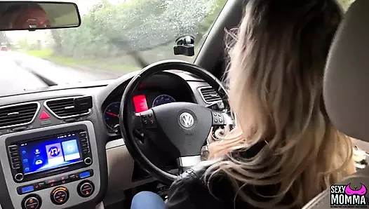 Üvey kız Bluelah Frankie ile ziyaretin tadını çıkarıyor