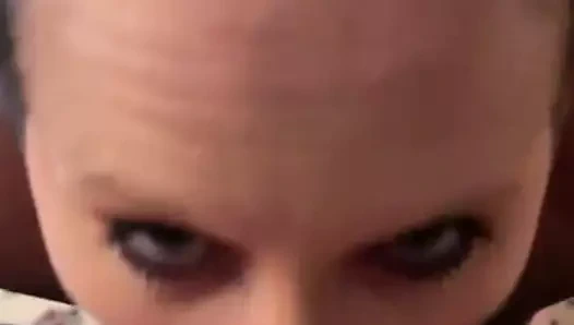 Gırtlağına kadar alma kraliçesi