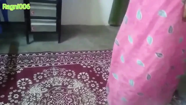 Hintli ev hanımı domaltarak sert sikişiyor ragni yenge