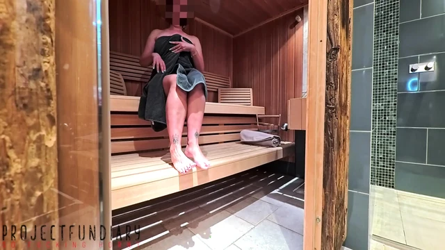 шаловливая ролевая игра: секс с незнакомцем в сауне - projectfundiary