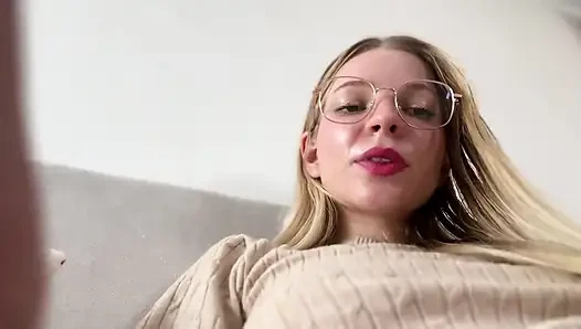 Asmr kız arkadaş seni yatıştırıyor
