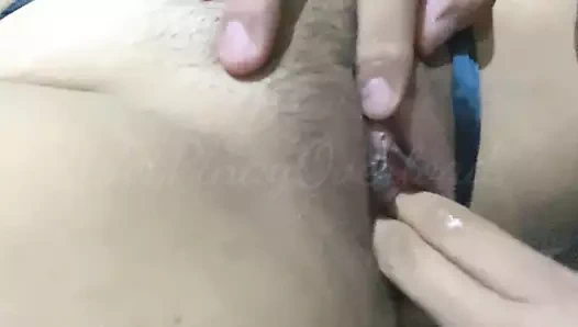 onu ıslak ve vahşi amını yaladım