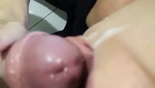 Mounth boşalan evli kadın sakso çekiyor