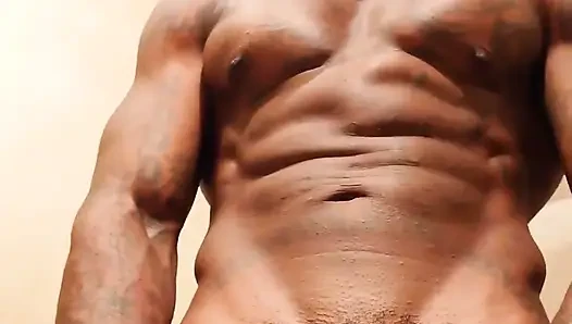 Büyük zenci yarağına tapan hallelujah johnson porno yarak okşuyor sc edison