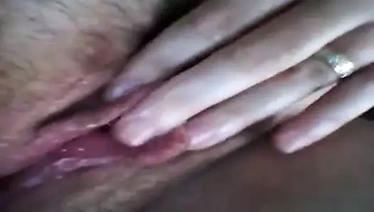 une clitoridienne trempee